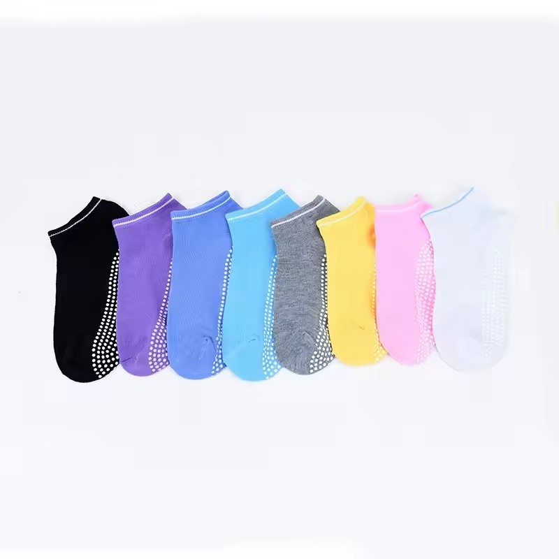 1-3 أزواج من الجوارب النسائية  - مراجعة Trampoline Park Sock وسعره